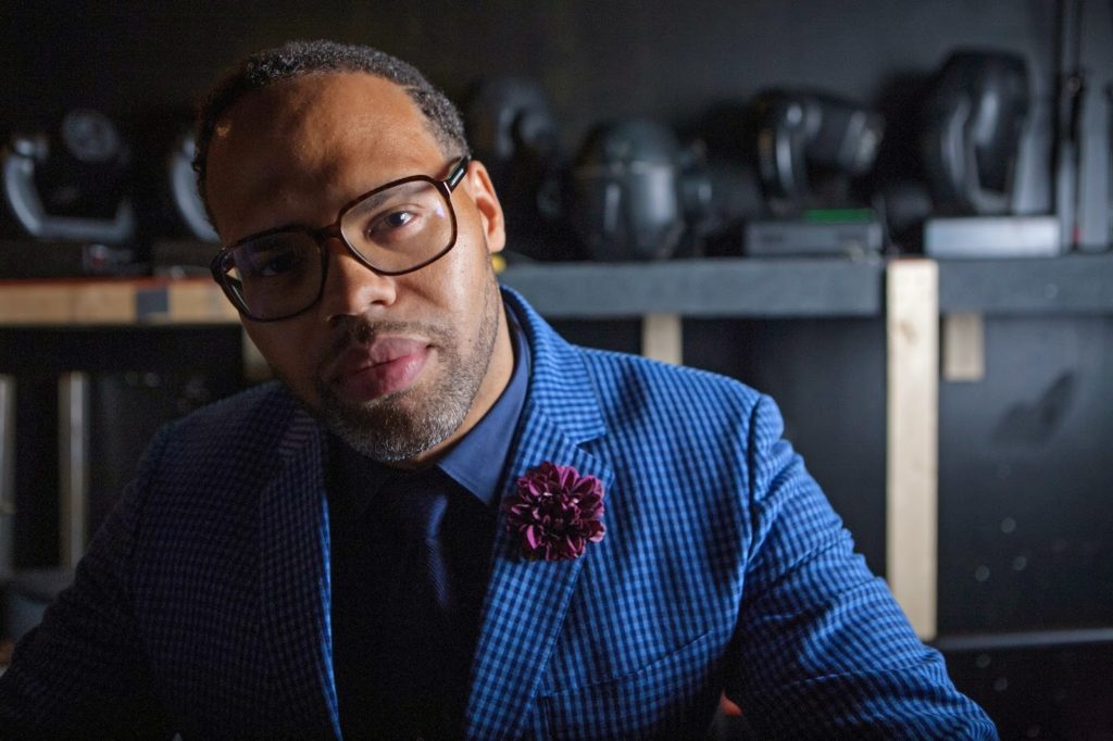 ERIC ROBERSON RETURNS TO ST. LOUIS DELUX Magazine