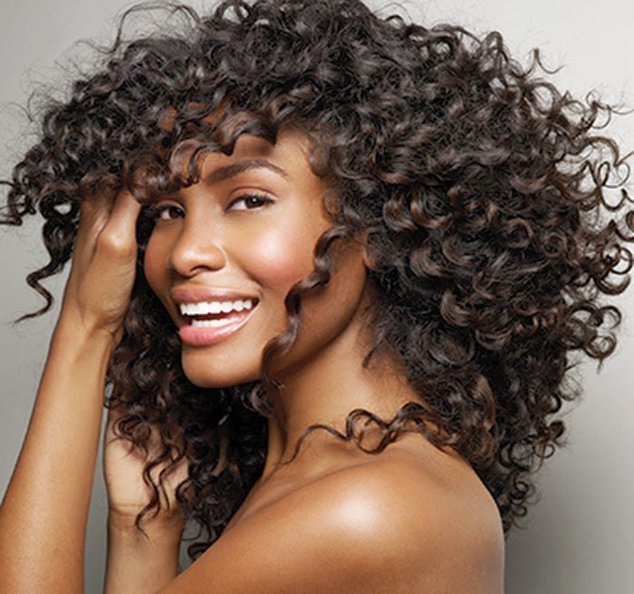 Tips To Calm Crazy Waves and Unruly Curls | DELUX Magazine